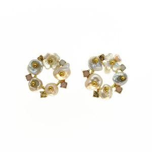 Natural Pearl Shell Flower Stud Earrings with High Sense of Retro Small Fresh Earrings