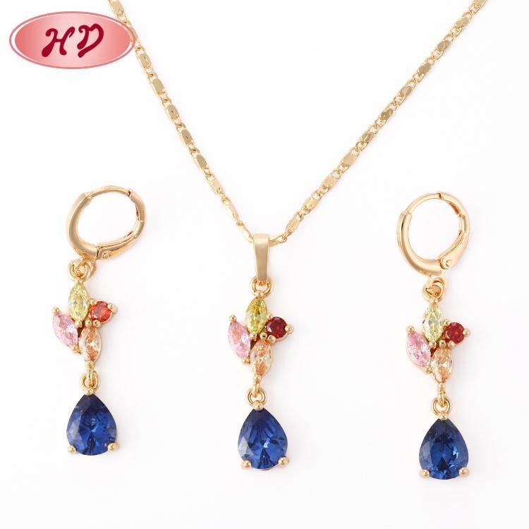 Costume Imitation Fashion Women 18K Gold Plated Ring Bracelet Charm Jewelry with Earring, Pendant, Necklace Sets