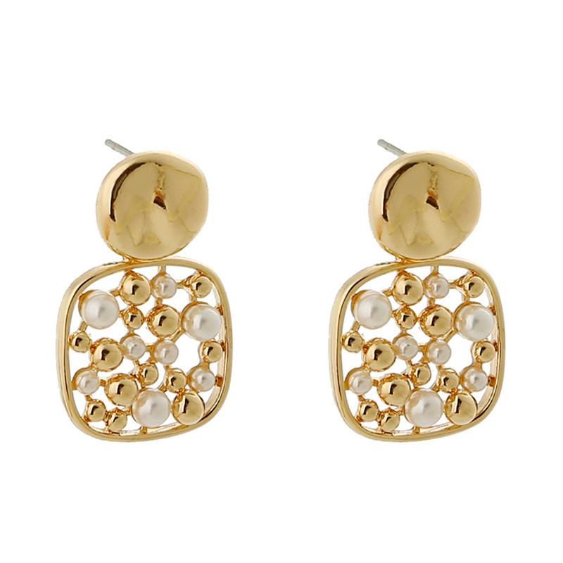 Fashion Jewelry Metal Hammered Waved Square Stud with Filigree Geometric Cut out Design Pearl Earrings for Women