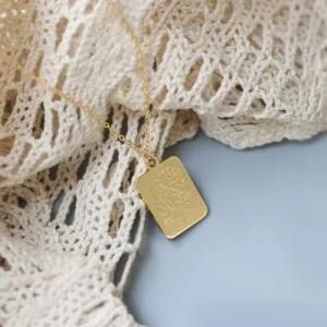 18K Gold Plated Stainless Steel Carving Rose Flower Charm Pendant Square Brand Rose Flower Pendant Necklace