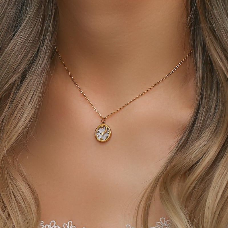 Factory Customized Fashion Jewelry Ins Fashion Niche Light Luxury Design Pendant Jewelry Five Pointed Star Moon Shell Round Brand Pendant Necklace Female