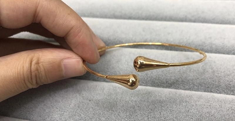 Open Bracelet in Alloy Shape with Coconut Leaves