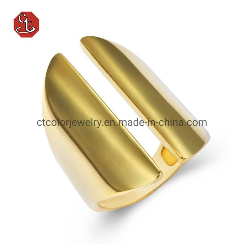 Lastest Hot selling white nature pearl Elegant gold plated ring