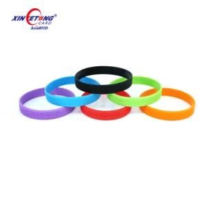 Silicone Fashion Badge Waterproof Men Women Silicone Bracelet Wristband