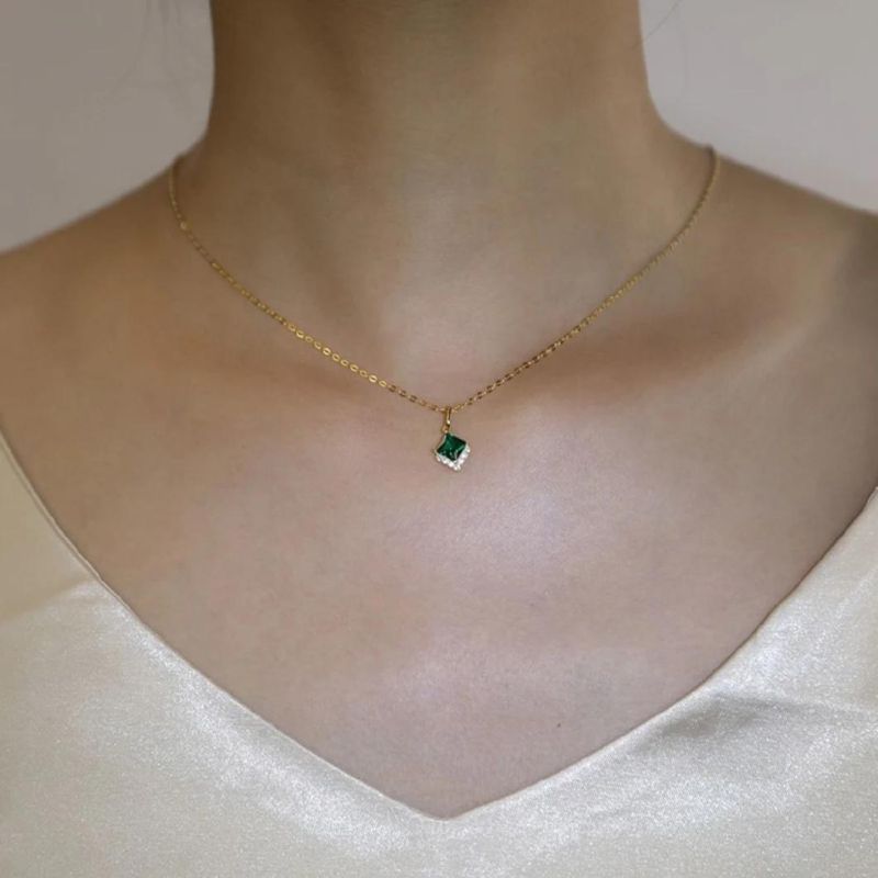 925 Sterling Silver Simple Green Zircon Pendant Clavicle Chain Necklace for Women Light Luxury Wedding Jewelry