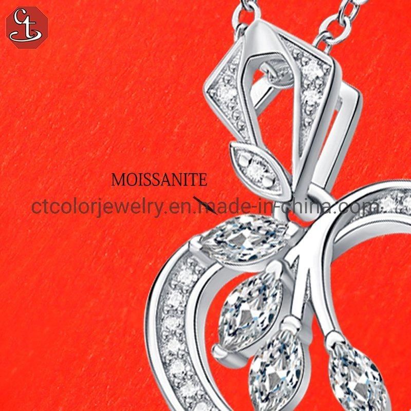 Heart Pendant Moissanite Diamond Necklace Fashion Accessories Statement Jewelry for Women