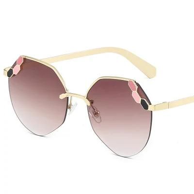 New Arrival Custom Women Shape Fashion Small Square Rectangle Sun Shades Glasses Trendy Rimless Sunglasses