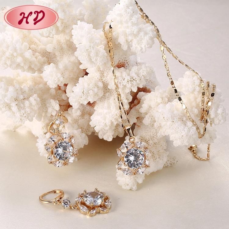 Fashion Costume Imitation Women 18K Gold Plated Ring Bracelet Charm Jewelry with Earring, Pendant, Necklace Sets Jewelry