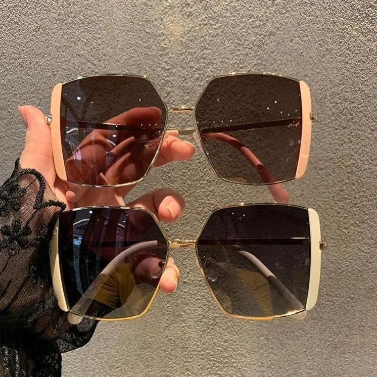 Sunglasses Metal Irregular Frame Sunglasses Ladies′ Fashion Style