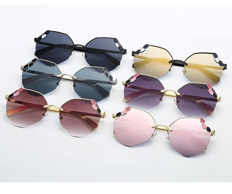 Retro Round Small Octagonal Metal Frame Ladies Sun Glasses Women Anti UV Polarized Trendy Sunglasses