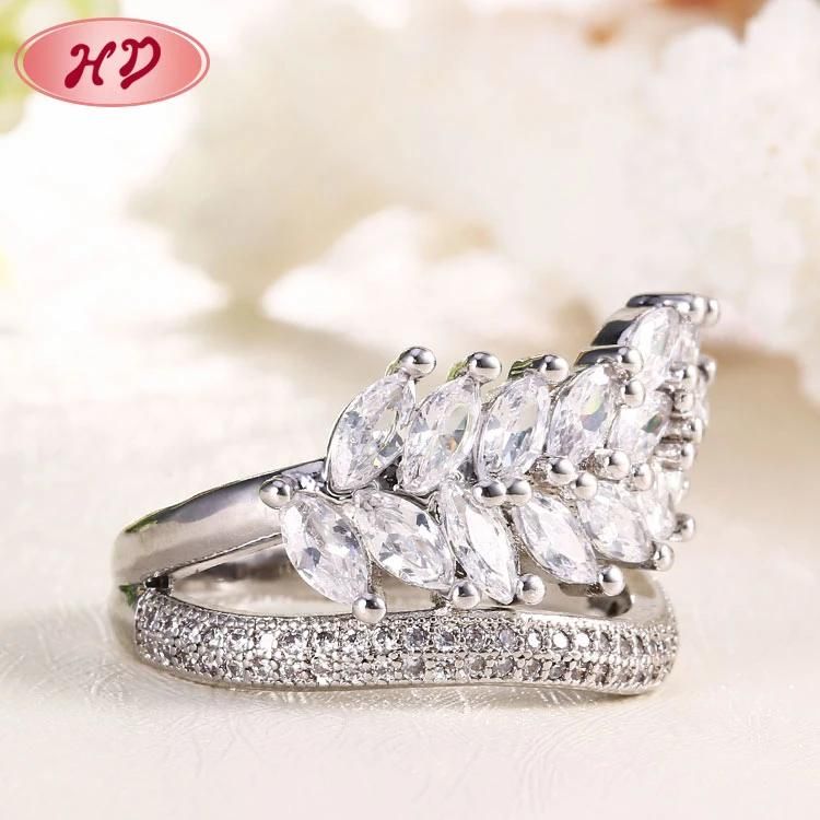 Fashion Gold Plating Rings Jewelry Women Modern Engagement Wedding Ring