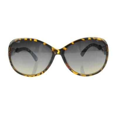 2018 Oval Shape Metal Decoration Sunglasses for Women