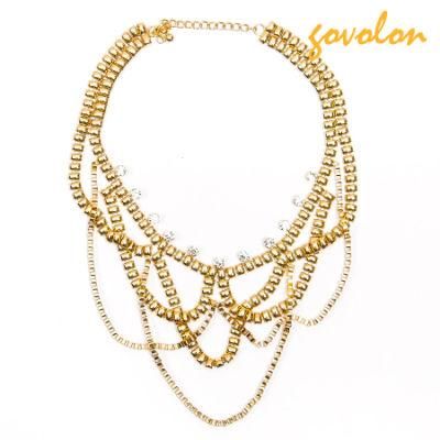 Fashion Golden Necklace with Rhinestone Decorated