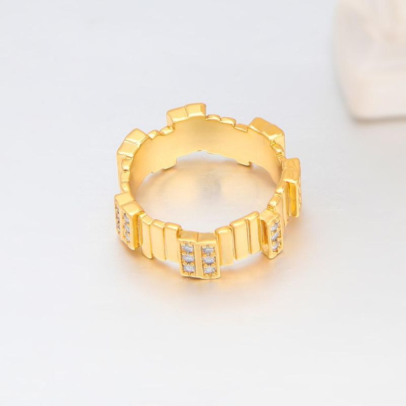 Simple Lattice Pattern Ring for Women Gold Color Charm Ring with Crystal Fashion Jewelry Chic Anniversary Gift
