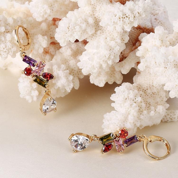 2020 New Design Fashion Women′s Jewelry 18K Gold Plated Drop Earrings with Zircon
