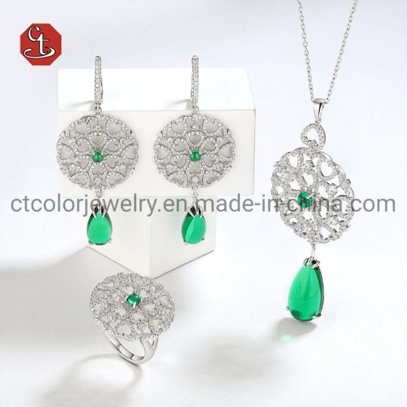 Luxury Imitation Green Gemstone Brass Earring Heart Set Jewelry for Women