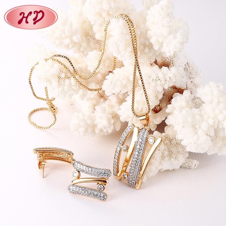 Hot Selling Fashion Alloy 18K Gold Plated Silver Chain Sets with CZ Crystal
