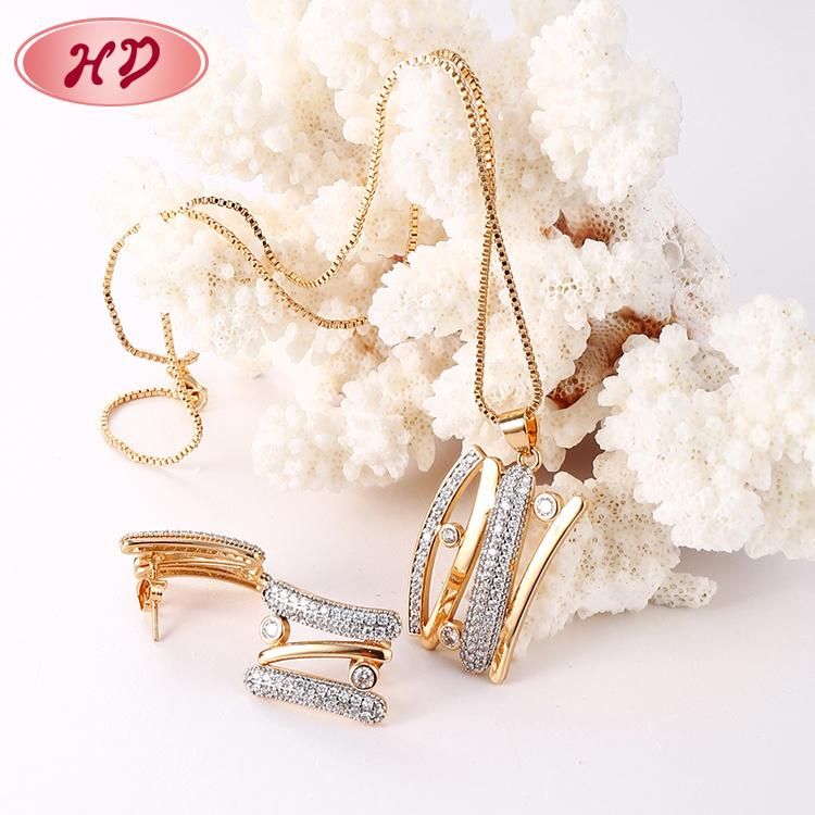 Hot Selling Fashion Alloy 18K Gold Plated Silver Chain Sets with CZ Crystal