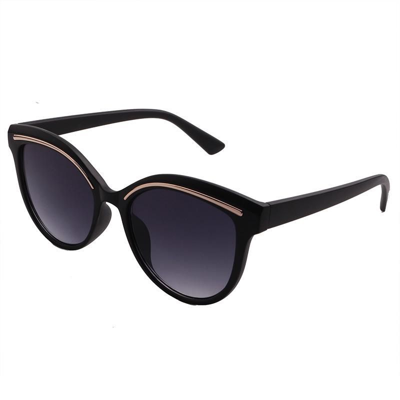 2020 Trendy Fashion Sunglass with Metal Decoration
