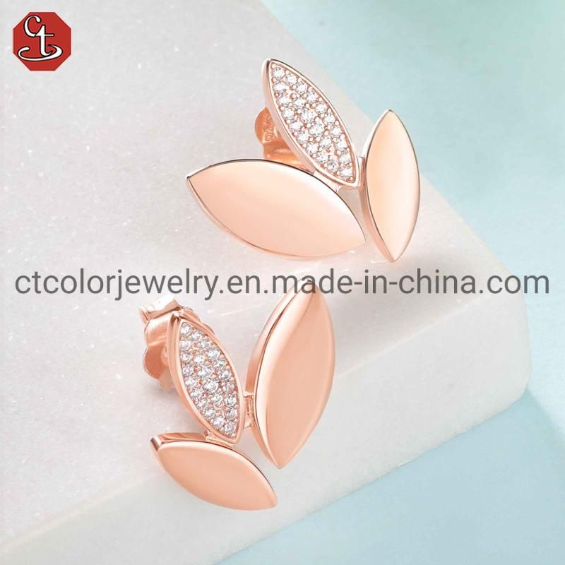 Wholesale Jewelry Cheap price Leaf Shape Earring in 925 Silver with CZ Stone