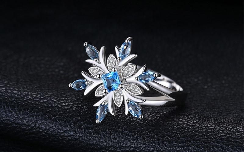 925 Sterling Silver Snowflake Ring for Fashion Women Fine Jewelry with Cubic Zirconia