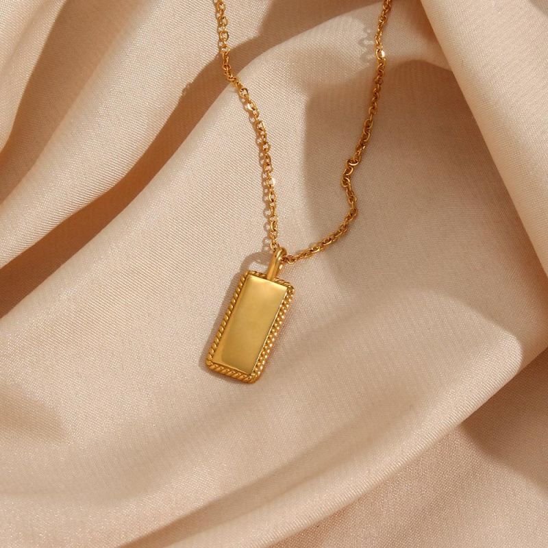 Factory Customized Fashion Jewelry Zircon Sun Pendant 18K Gold-Plated Stainless Steel Charm Necklace