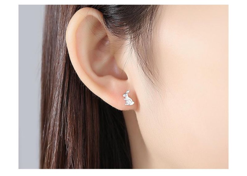 Fashion Jewelry Rabbit and Carrot Silver Earring Stud