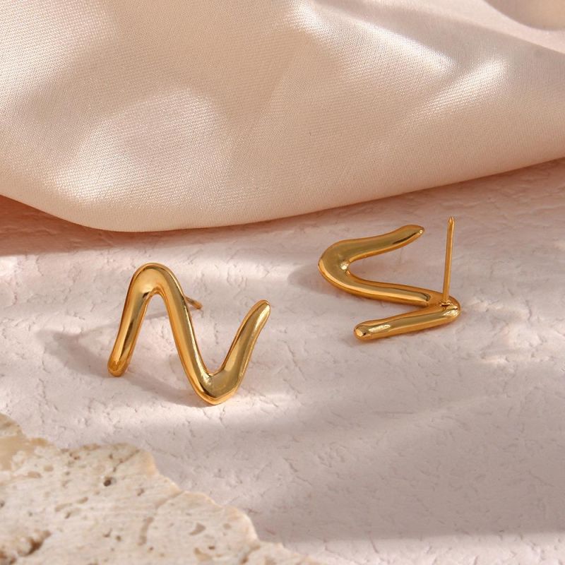 Chinese Manufacturer Customized Fashion Jewelry Matte 18K Gold Plated Z-Shaped Earrings Wholesale Stainless Steel Jewelry Women