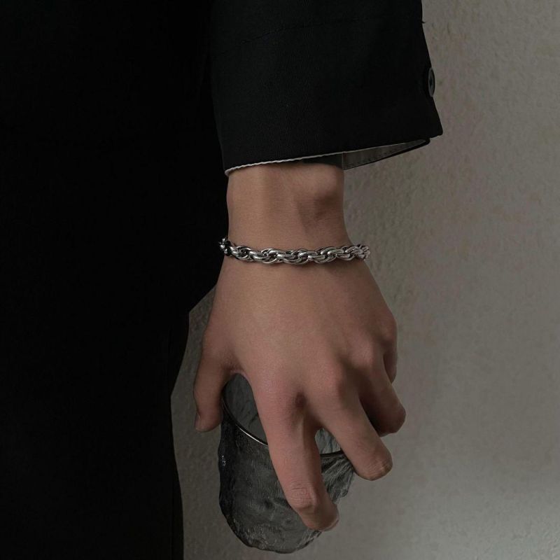 Man Bracelet Jewelry Trendy Retro Hand-Woven Twist Hip-Hop Stacking Accessories High Quality Stainless Steel Bracelet Jewelry Men Fashion Jewelry