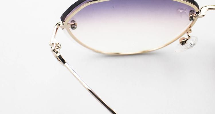 Minimalist Design Round Metal Frames Women Sunglasses