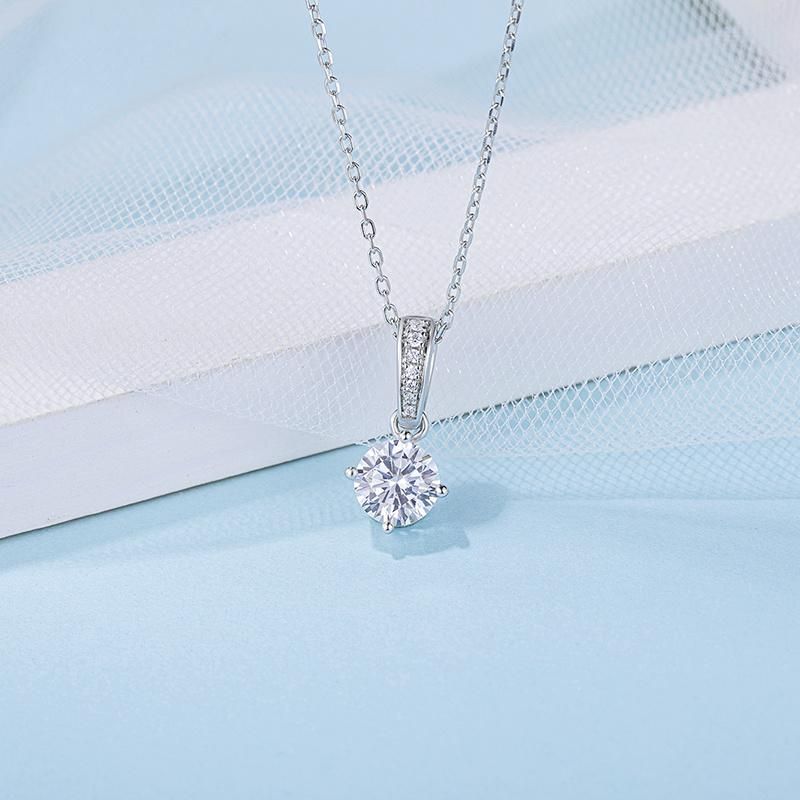Fashion Jewelry Moissanite Women Wedding Necklace S925 Sterling Silver Jewelry 6.5mm Moissanite Pendant