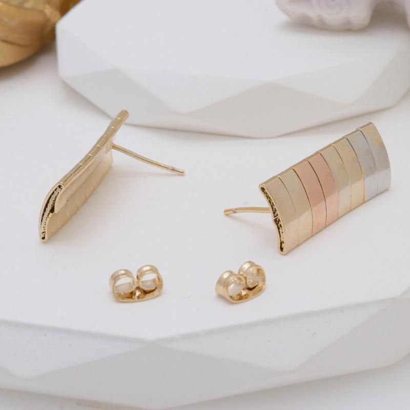 2022 New Women′s Tricolor Fashion Earrings