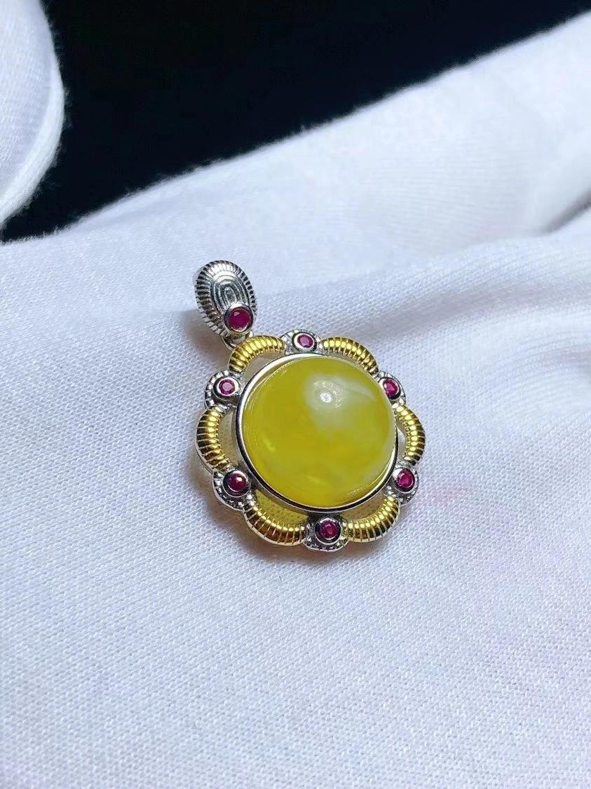 Wholesale Yellow Pendant Mellite/Honeystone Pendant Natural Stone