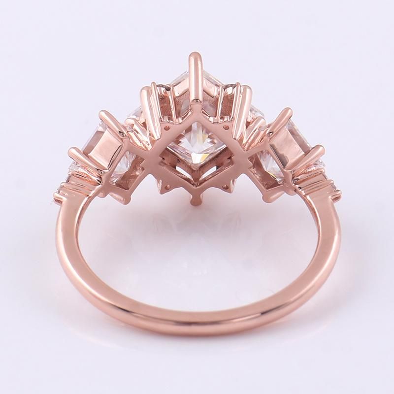 Fine Jewelry 14K Rose Gold Women Ring with Vvs Square Shape Moissanite for Wedding