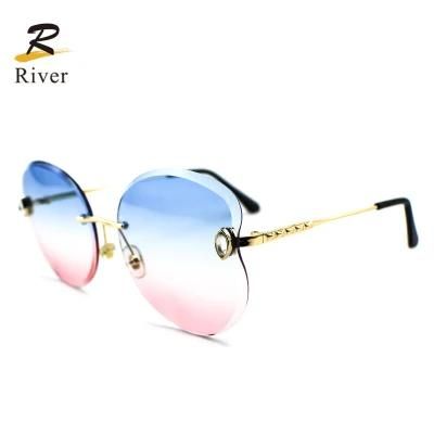 Love Type Diamond-Encrusted Ready Metal Frameless Women Sunglasses
