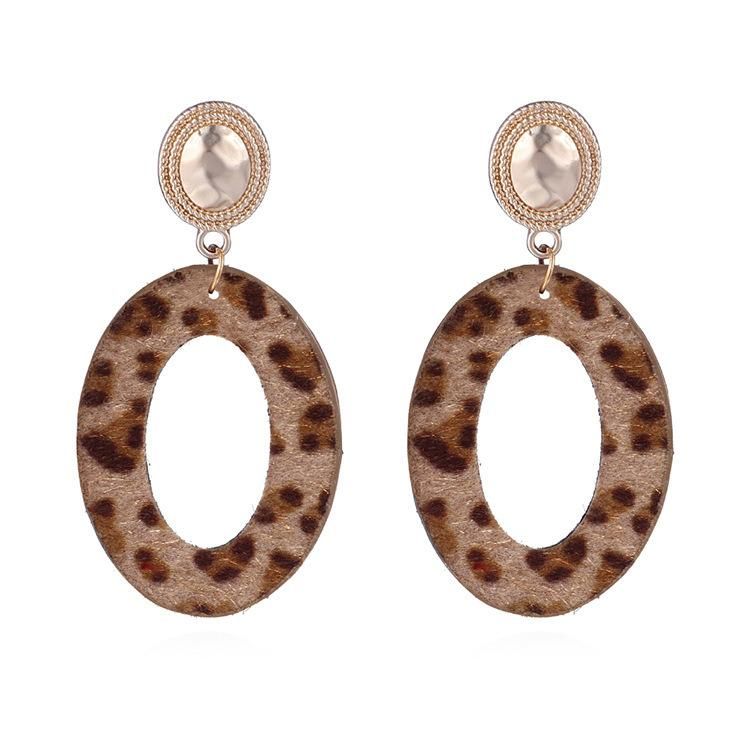 Fashion Jewelry PU Leather Oval Horse Fur Stud Earrings for Elegant Women