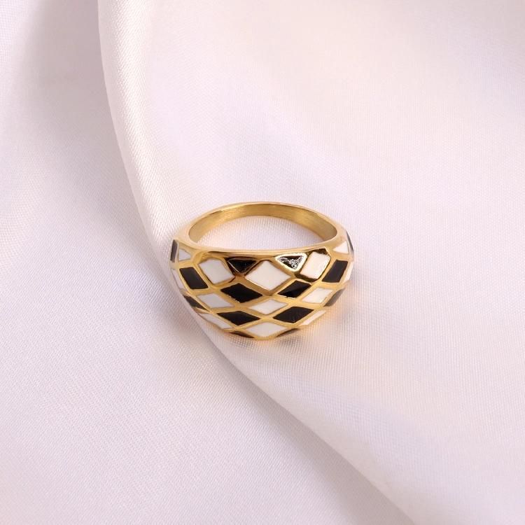 High Quality Wholesale Custom 18K Gold Plated Stainless Steel Jewelry Black Enamel and Cowrie White Shell Finger Rings for Women