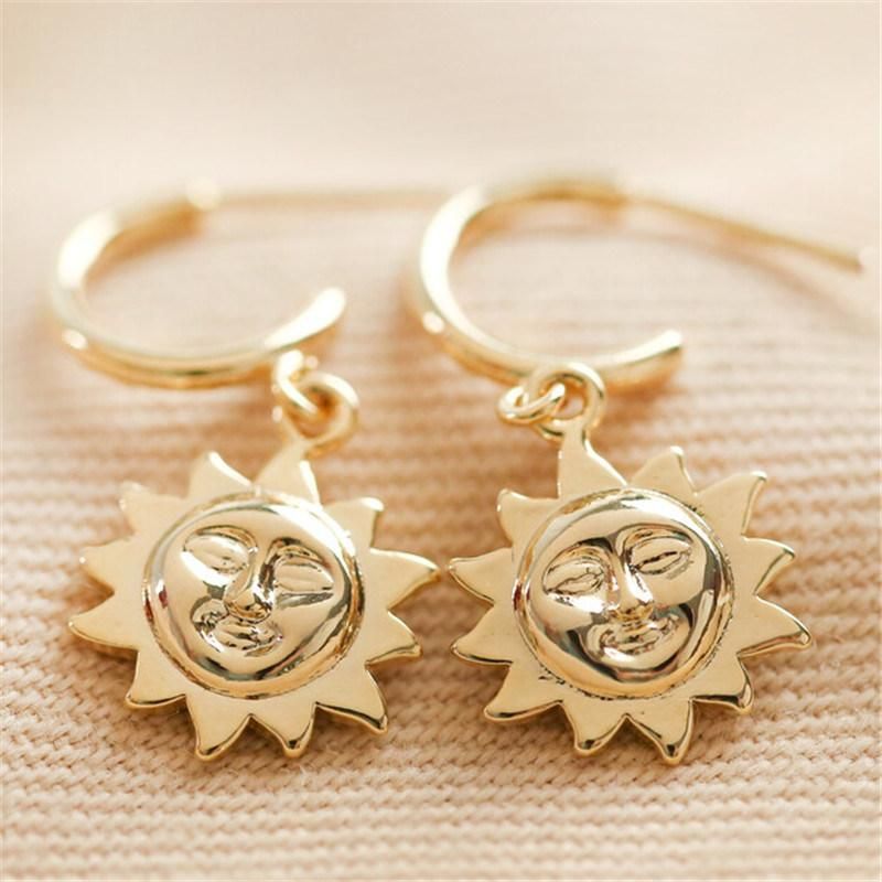Fashion Accessories Sun Charm Drop Hoop Earrings in 18K Gold Plated Women Jewelry