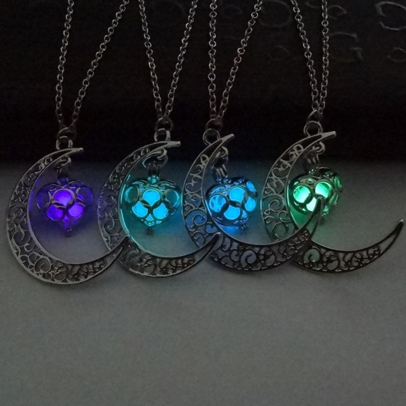 Hollow Moon Heart Shaped Luminous Pendant Necklace Christmas Clavicle Chain