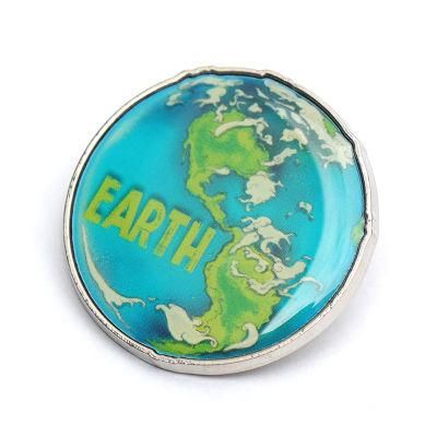 China Factory Custom Made Silver Nickel Plated Metal Alloy Outer Space Topic Decoration Brooch Badge Wholesale Customized Earth Image Lapel Pin