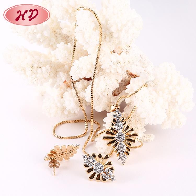 Fashion Accessories Alloy Silver 18K Gold Plated Women Jewelry Sets Chain Pendant Necklace with CZ Crystal