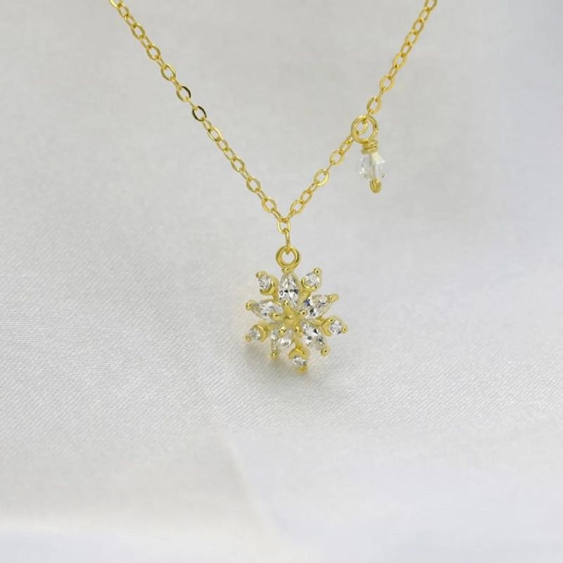 925 Sterling Silver French Simple Zircon Snowflake Clavicle Chain Necklace Women Fashion Charm Fashion Jewelry