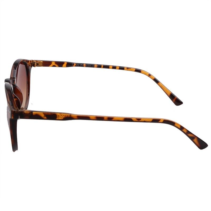 Factory Directly Round Shape Fashion Sunglasses with Silver Rivet