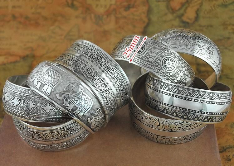 Vintage Minority Ethnic Ornaments Tibetan Miao Cuff Wide Bohemian Carved Silver Chuky Bracelet Bangle Charm