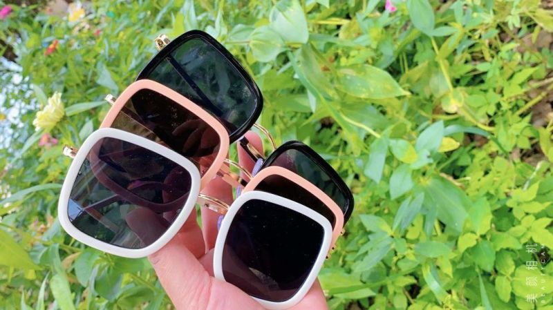 Sunglasses for New Fashion Square Sunglasses Big Frame Orange Pink Retro Sunglasses Female Personality Hong Kong Style Small Face Glasses