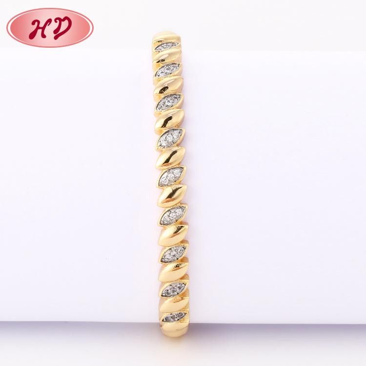 Popular Fashion 18K Gold Jewelry Design Rhodium Color Bangle for Women