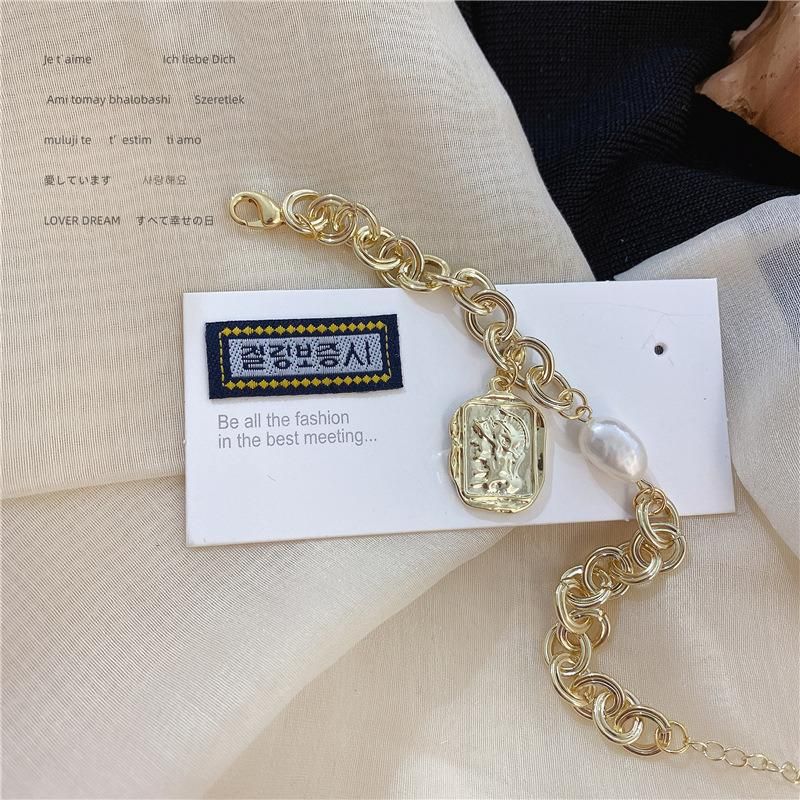Fashion Vintage Pearl Rectangular Portrait Bracelet Jewelry