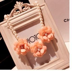 Good Quality Jewellary Women Beautiful Flower Necklace (PT-412)