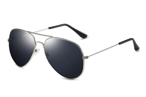 Classic Design Two Nose Bridges with Bold Mirrored Lenses Light Weight and Comfortable Metal Sunglasses
