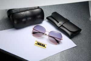 Delicate High Quality Retro Men and Women HD Polarized Sunglasses